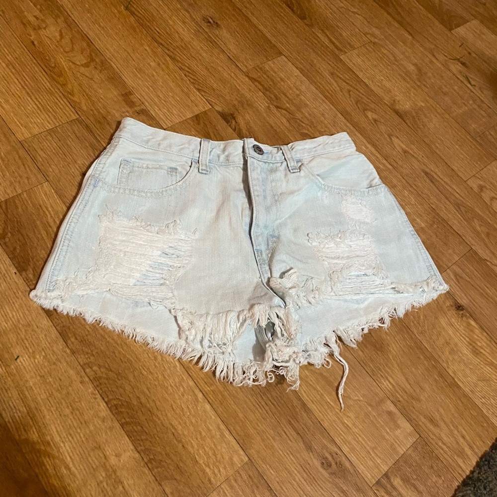 High waisted distressed Hollister jean shorts light wash
